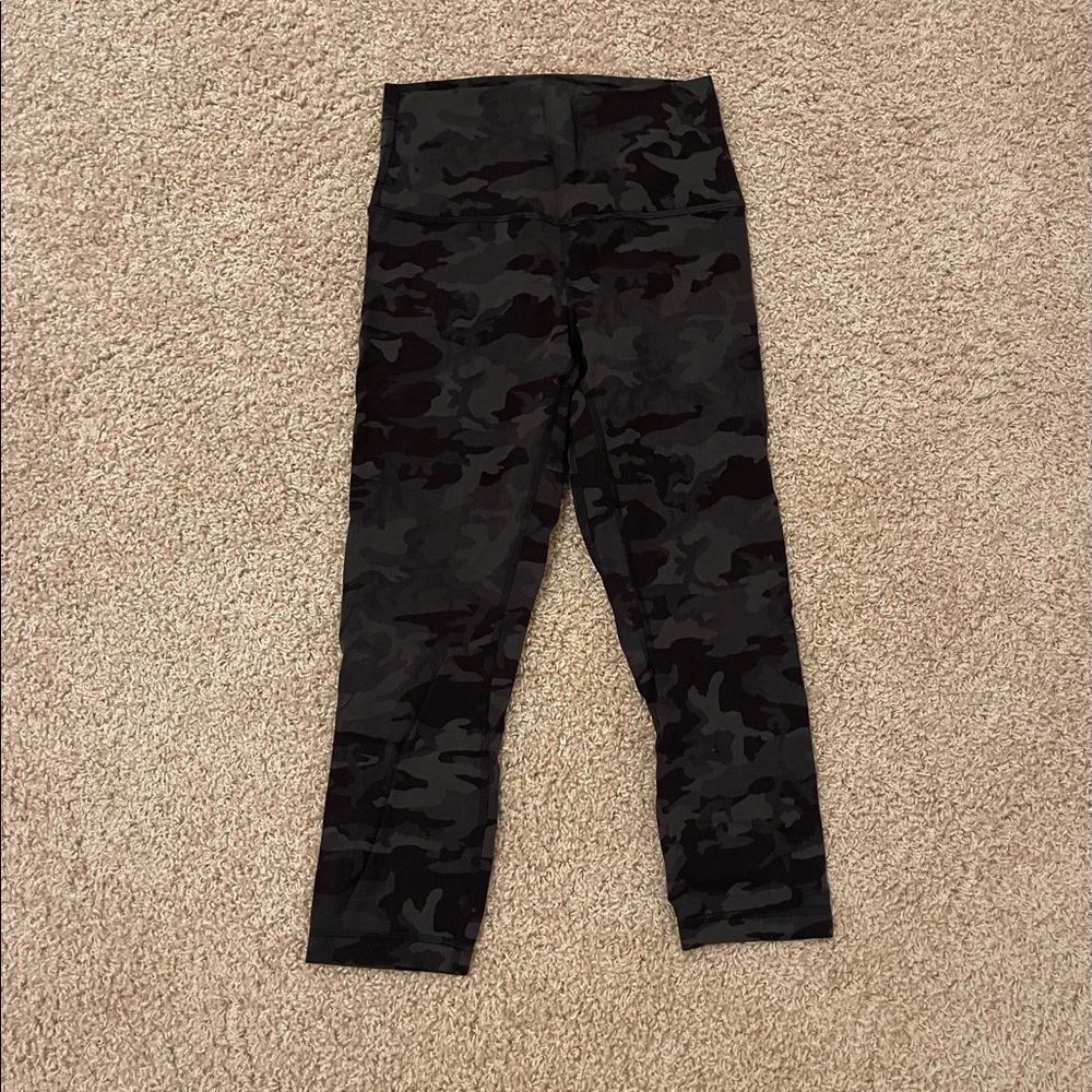 Lululemon Cropped Align Green Camo Leggings Size 6